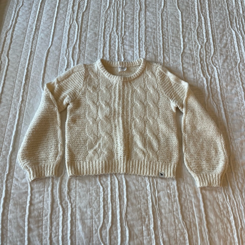 Girls Abercrombie sweater size 7/8